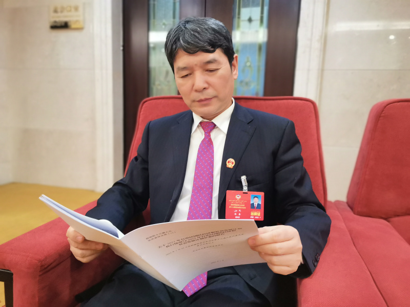 杨春.jpg
