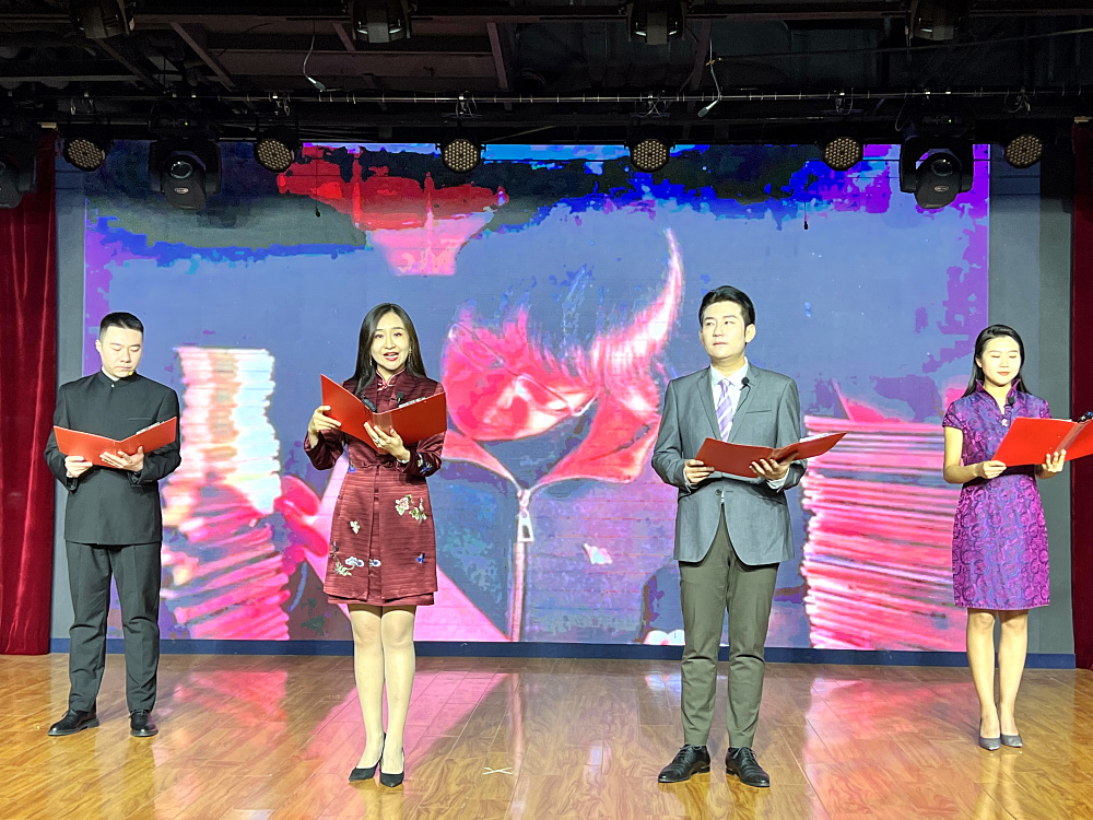 节目3朗诵音诗画《崖畔桂，雪中梅》 (3).jpg