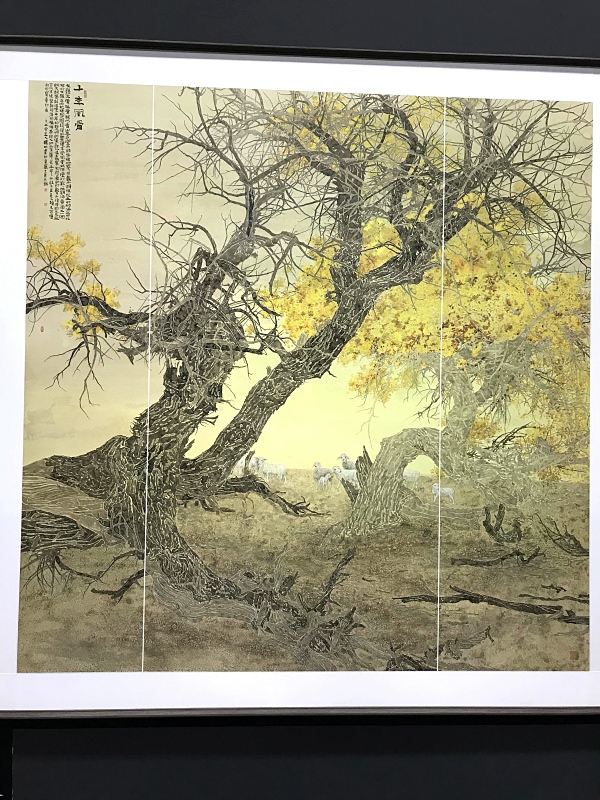 参观美术展 (1).jpg