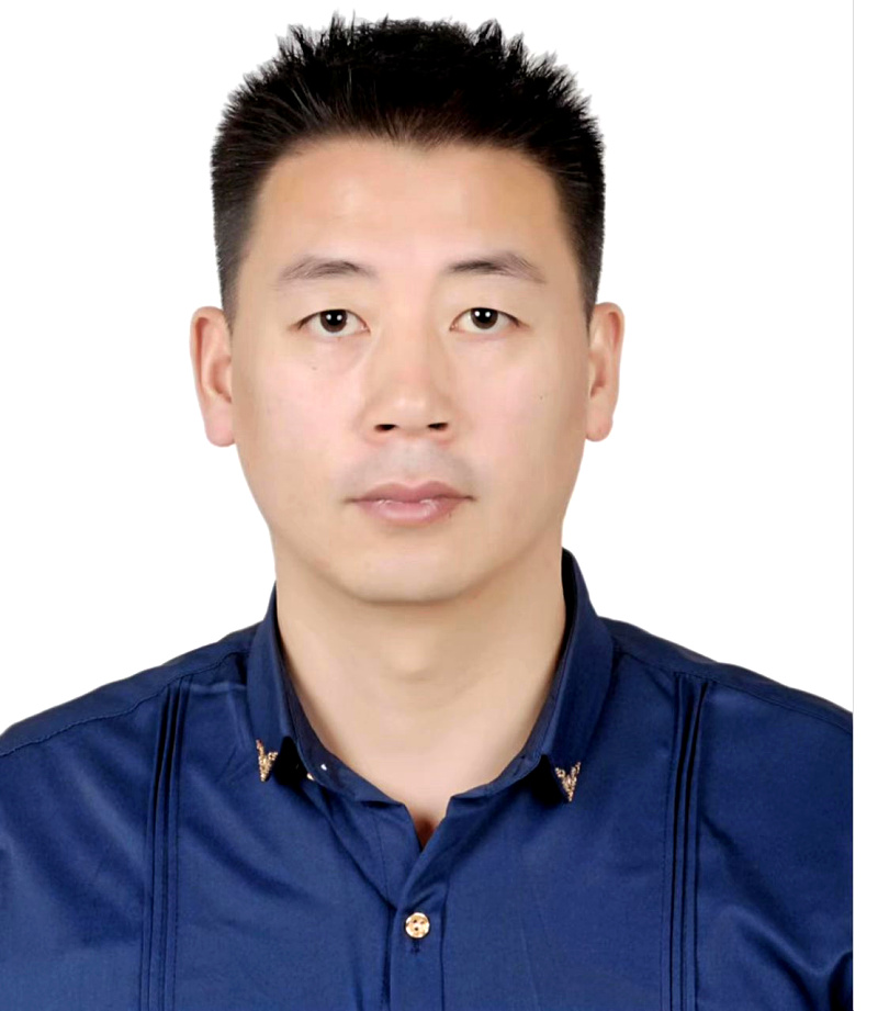 张小成证件照.jpg