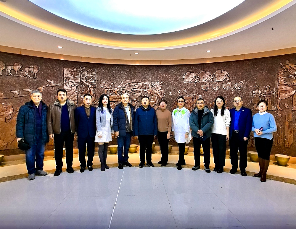 传统艺术耀光芒  最是文化润心田--民盟新疆区委会经济法律金融委员会、煤炭支部赴新疆艺术学院调研