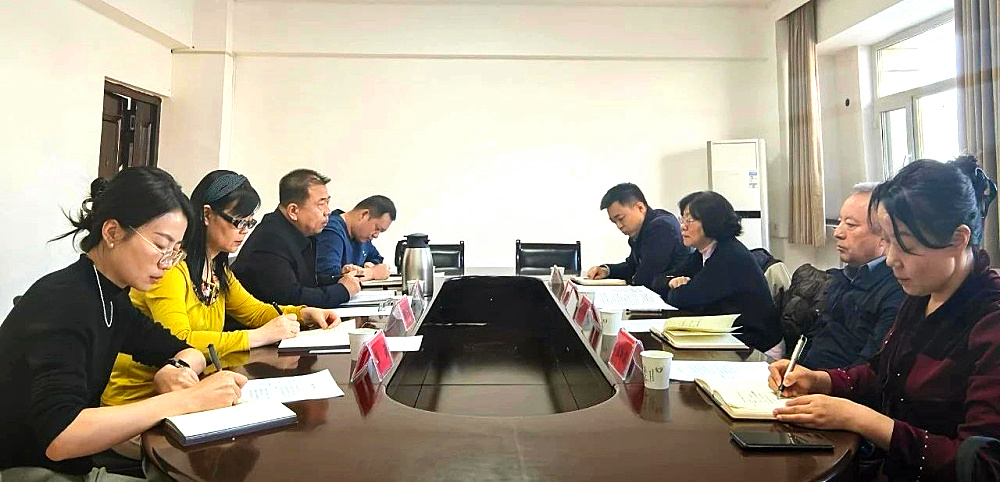 民盟新疆区委会与自治区政协社会和法制委员会开展座谈