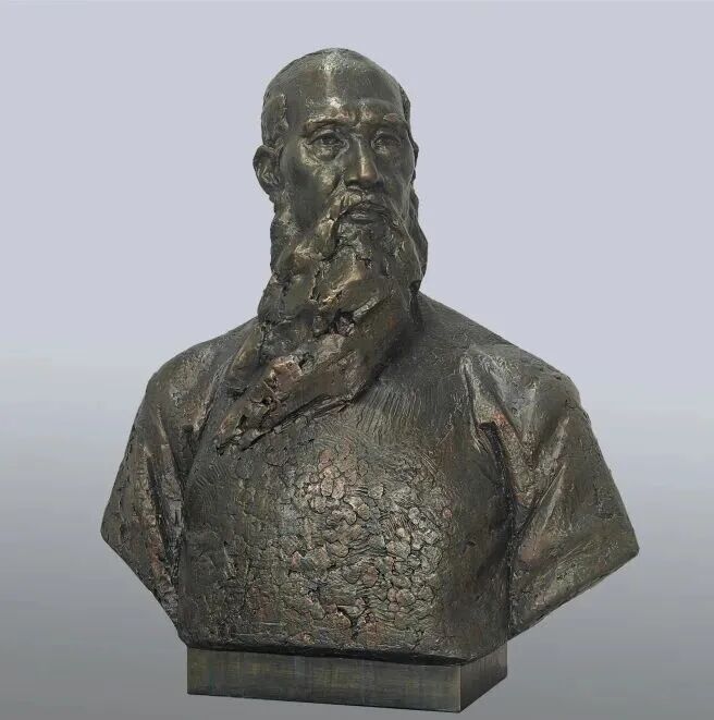 马昌民雕塑作品《张澜先生》入选由民盟中央主办的“浩气长歌——纪念中国人民抗日战争暨世界反法西斯战争胜利80周年盟员美术作品展”.jpg 马昌民雕塑作品《张澜先生》入选由民盟中央主办的“浩气长歌——纪念中国人民抗日战争暨世界反法西斯战争胜利80周年盟员美术作品展”.jpg